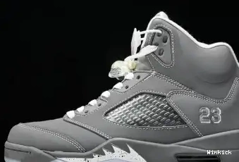 'Wolf Retro Grey' 136027-005 Jordan 5 0706